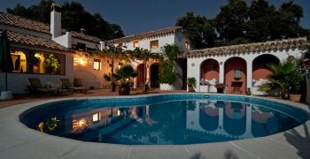 vita-vilcina-KtOid0FLjqU-unsplash